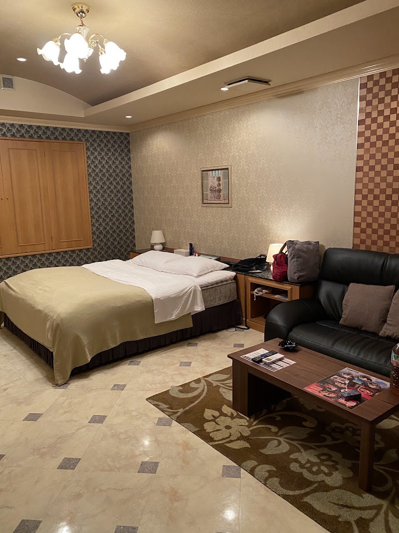HOTEL SARI RESORT 滝野社店 外観