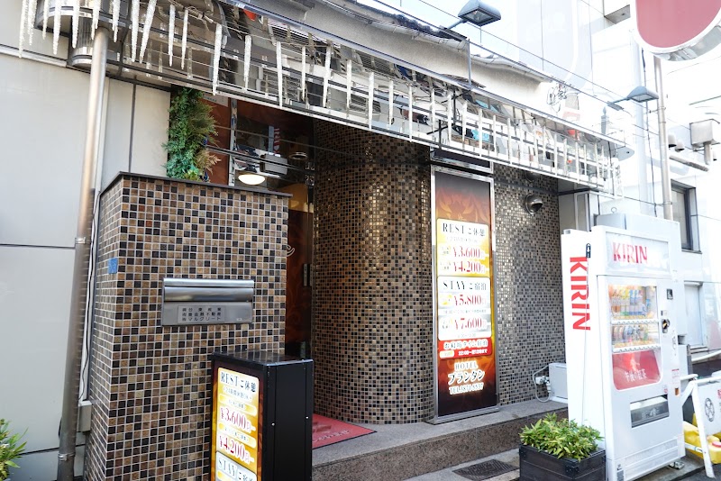 ホテル プランタン 外観