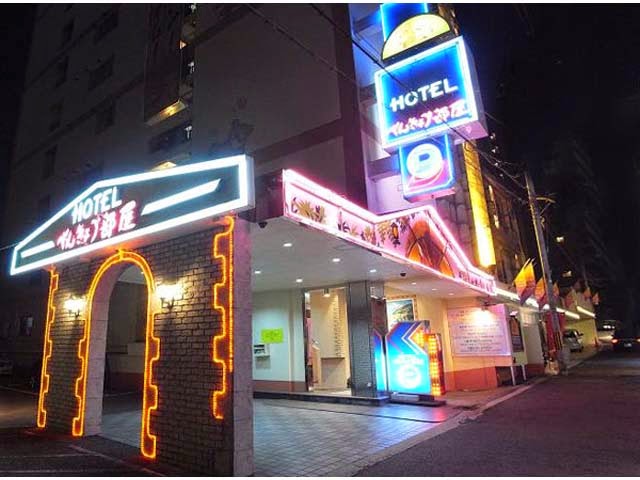 ホテル べんきょう部屋 生玉店 外観