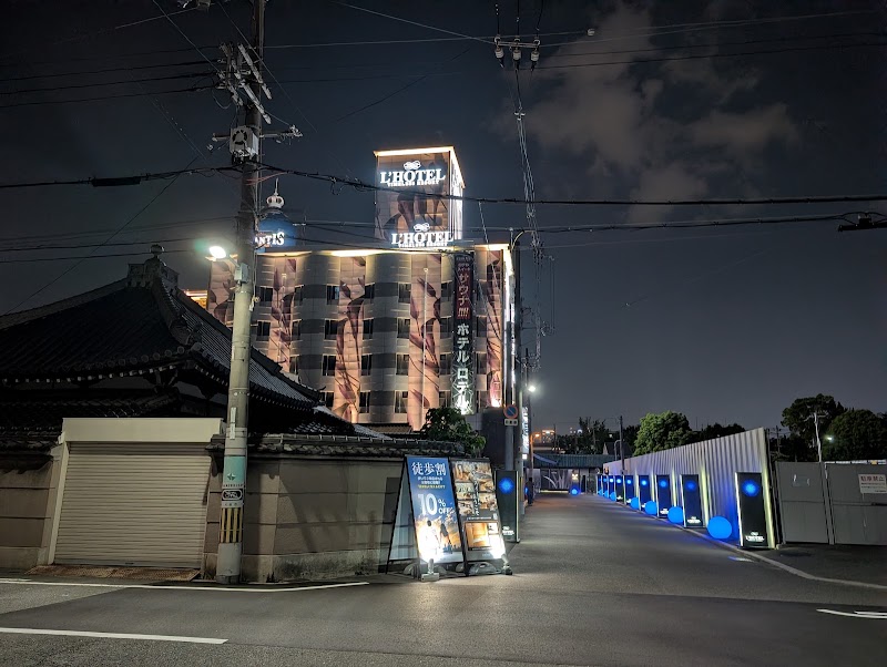 HOTEL L'HOTEL 外観