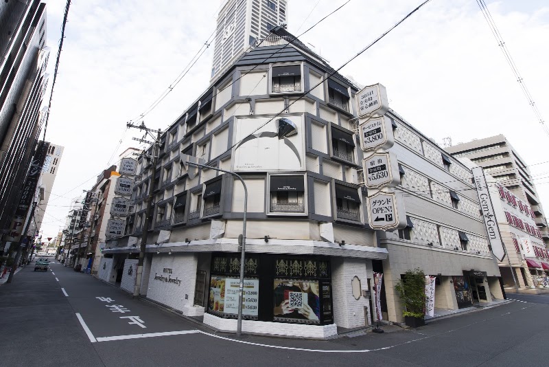 ホテル ジュエリージュエリー 十三 外観