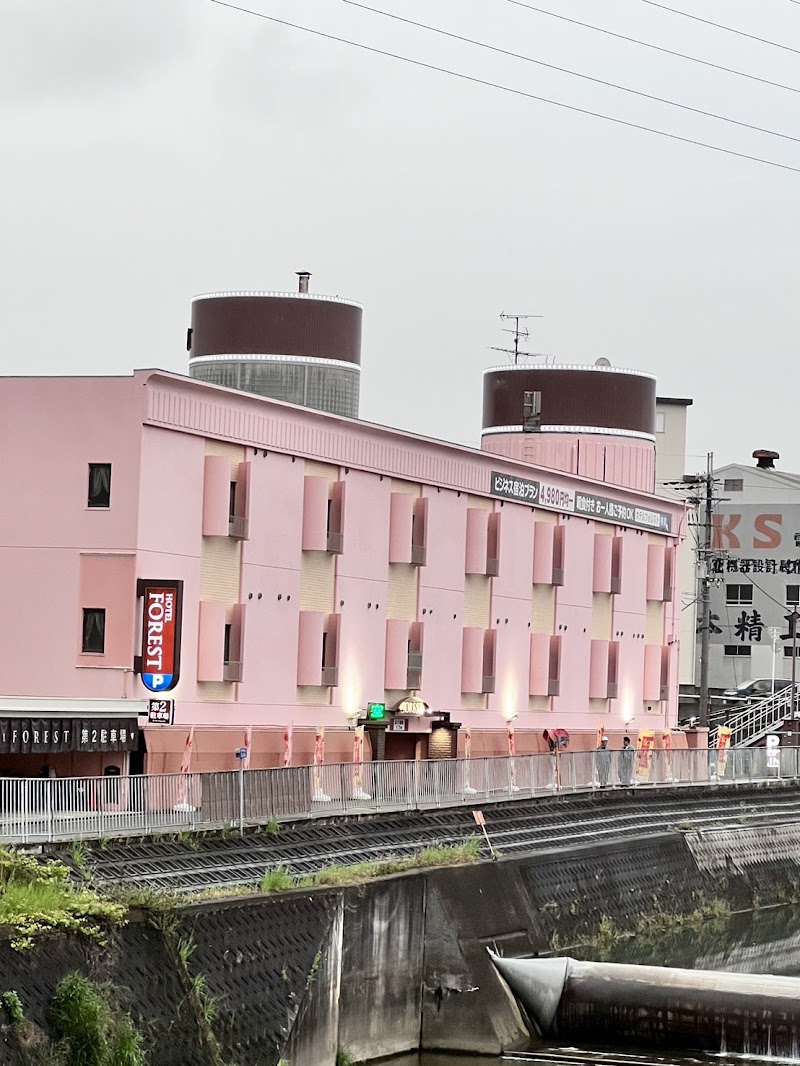 ホテルフォレスト 外観